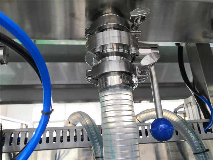 машина для начинки шоколаду