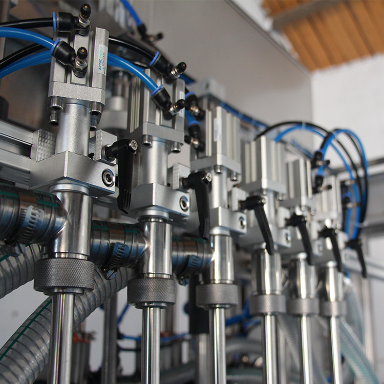  автомат для розливу пляшок