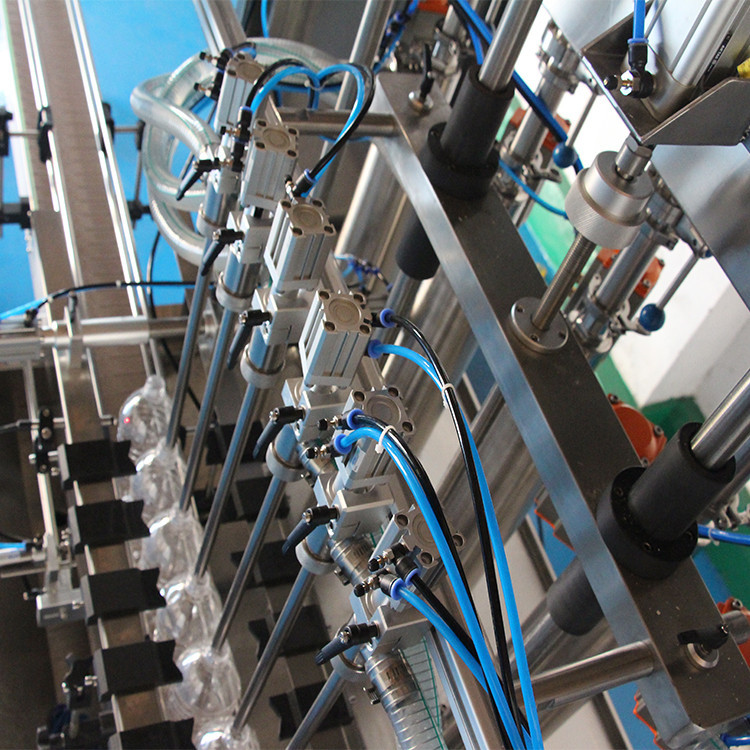 машина для наповнення масла